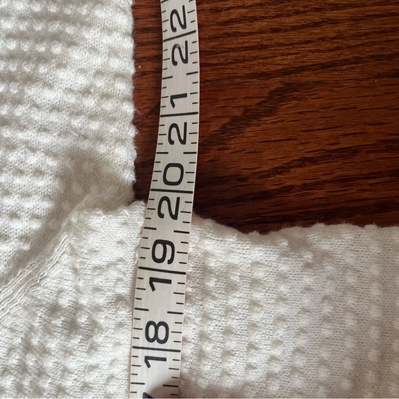 Draper James RSVP textured button front cardigan, white, size L, EUC - Picture 5 of 6